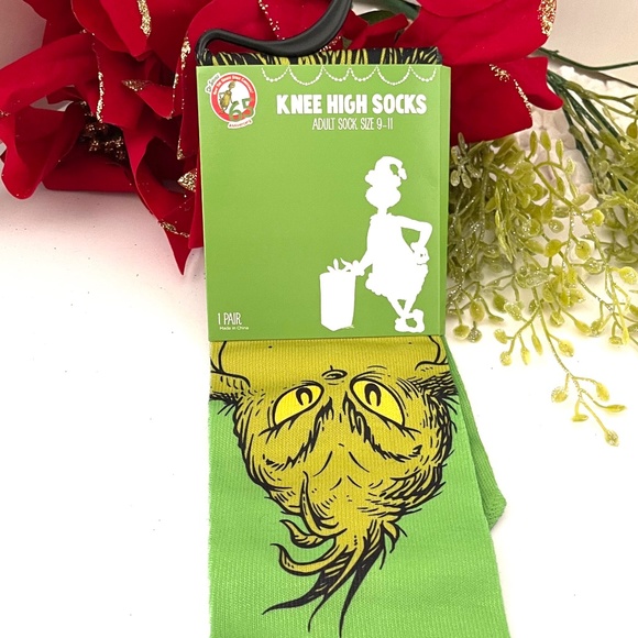 COPY - Grinch socks. NEW ITEM    ( Unisex  Adult ) - Picture 4 of 4